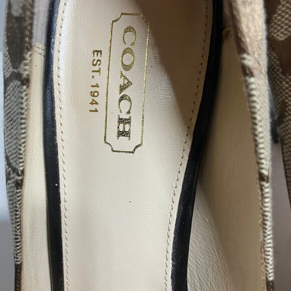 COACH Helaine Peep Toe Monogram Buckle Pumps Women’s Size 7.5M Khaki - Picture 9 of 15